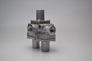 100-3515210 Клапан защитный 3-х контурный 100-3515210 RADLINE